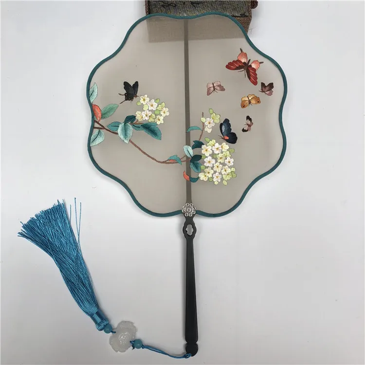 Handmade Double-side Embroidery Chinese Hand Fan Decoration Natural Mulberry Silk Fan Dance Bamboo Handle Women Fan Gift
Handmade Double-side Embroidery Chinese Hand Fan Decoration Natural Mulberry Silk Fan Dance Bamboo Handle Women Fan Gift