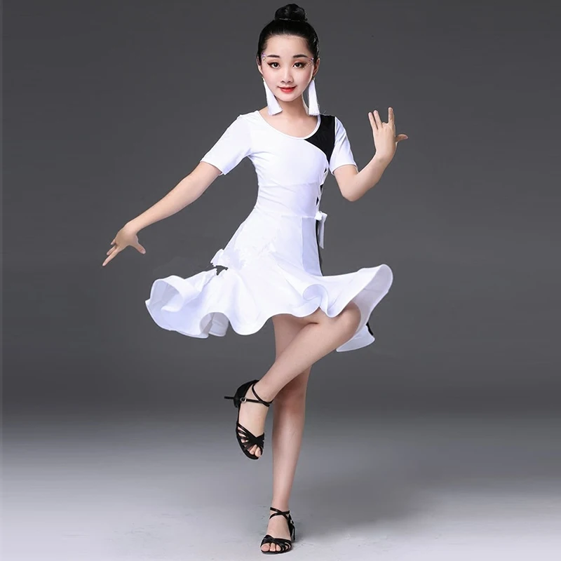 New Latin Dance Dress Children'S Girls Black White Stitching Grading Performance Costumes For Ballroom Cha Cha Rumba Wear DL2645
New Latin Dance Dress Children'S Girls Black White Stitching Grading Performance Costumes For Ballroom Cha Cha Rumba Wear DL2645