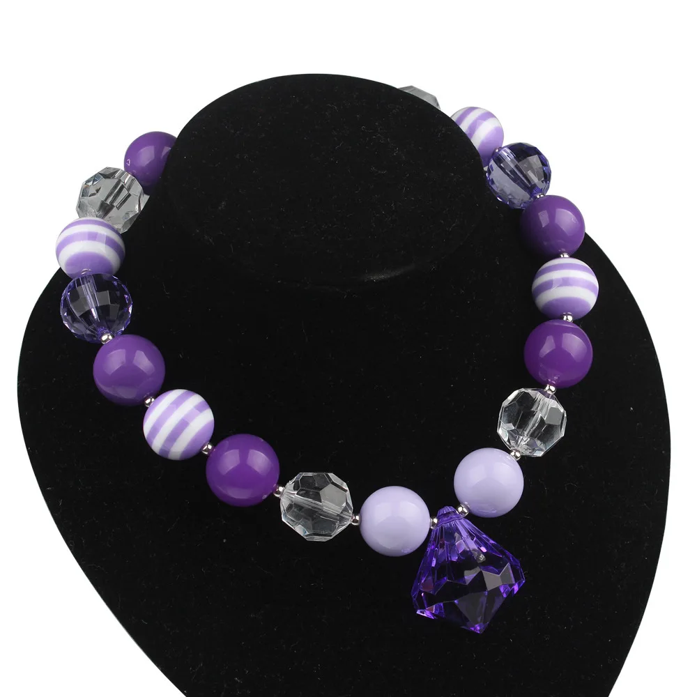 wholesale 5PCS Latest princess chunky necklace,kids girls bubble bead necklace for DIY jewelry!
wholesale 5PCS Latest princess chunky necklace,kids girls bubble bead necklace for DIY jewelry!