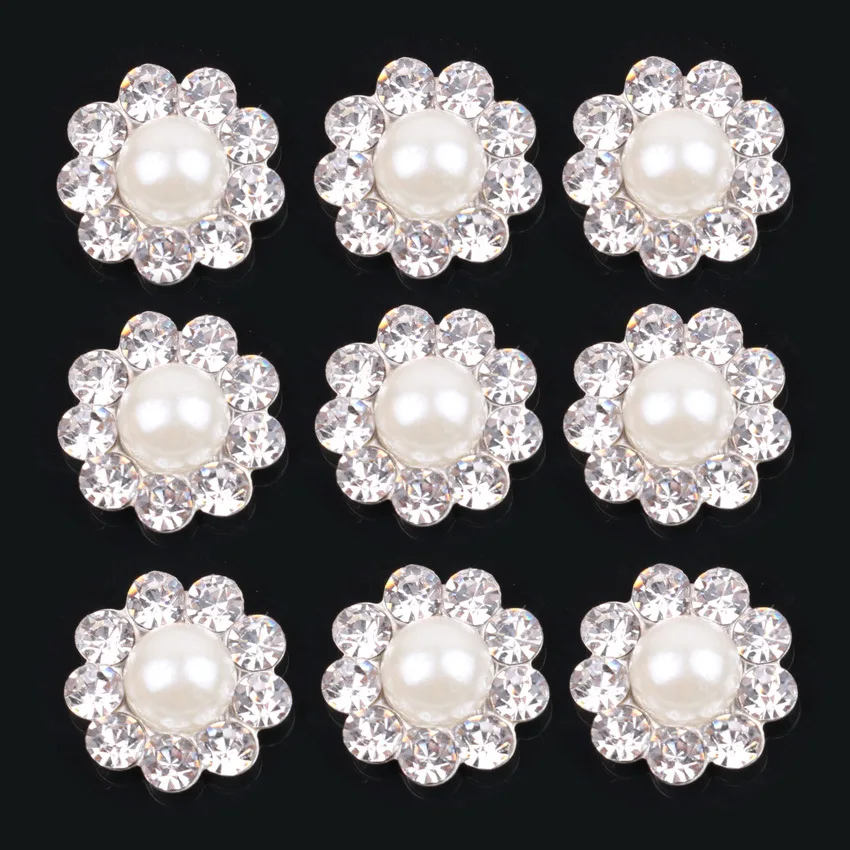 (10pcs/lot) 15mm round metal rhinestone button with plastic pearl wedding decoration hair flower scrapbooking accessories
(10pcs/lot) 15mm round metal rhinestone button with plastic pearl wedding decoration hair flower scrapbooking accessories
