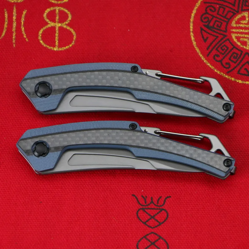 LOVOCOO OEM #1225 Carabiner Handle Folding Knife 8cr13mov Gray Blade Blue G10+Carbon fiber+Steel Handle Pocket EDC tools
LOVOCOO OEM #1225 Carabiner Handle Folding Knife 8cr13mov Gray Blade Blue G10+Carbon fiber+Steel Handle Pocket EDC tools