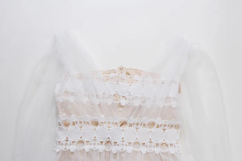 2019 Summer New Palace Dream Lady's Lantern Sleeve White Layers Mesh Cake High Waist Long Dress Model Real Shot
2019 Summer New Palace Dream Lady's Lantern Sleeve White Layers Mesh Cake High Waist Long Dress Model Real Shot