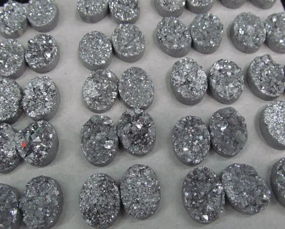 50pcs 10x20mm Titanium Agate beads Druzy Agate oval egg Beads Pendants Drusy Quartz Cabochons Charms Necklace Jewelry
50pcs 10x20mm Titanium Agate beads Druzy Agate oval egg Beads Pendants Drusy Quartz Cabochons Charms Necklace Jewelry