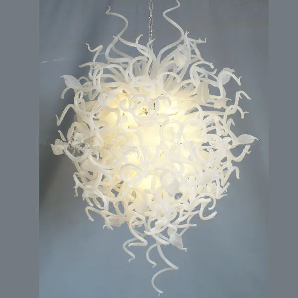 White Glass Material Wedding Table Top Centerpiece Murano Glass Balls Chandelier
White Glass Material Wedding Table Top Centerpiece Murano Glass Balls Chandelier