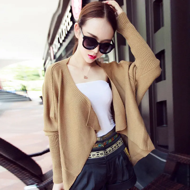 Spring and Autumn Sweater Cardigan Women's Knitting Ponchos and Capes 2020 Casual Bat Sweater Jacket Outside Knit Blusa f1058
Spring and Autumn Sweater Cardigan Women's Knitting Ponchos and Capes 2020 Casual Bat Sweater Jacket Outside Knit Blusa f1058