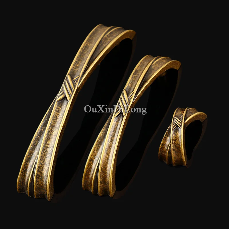 Retro Vintage 10PCS European Antique Kitchen Door Furniture Handles Cupboard Drawer Wardrobe Cabinet Pull Handles and Knobs
Retro Vintage 10PCS European Antique Kitchen Door Furniture Handles Cupboard Drawer Wardrobe Cabinet Pull Handles and Knobs