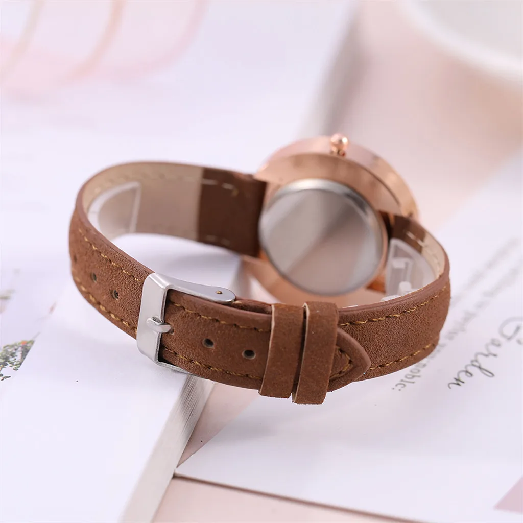 Relogio feminino Women Watches gold Simple Girl Quartz Watch Casual Leather Ladies Dress Watches Women Clock Montre Femme A5
Relogio feminino Women Watches gold Simple Girl Quartz Watch Casual Leather Ladies Dress Watches Women Clock Montre Femme A5