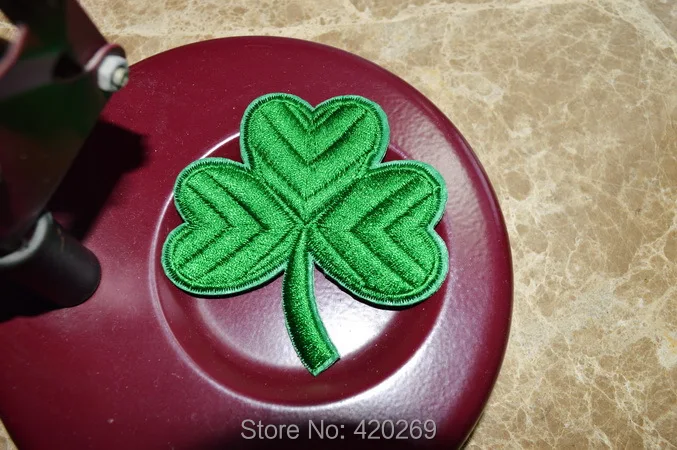 HOT SALE! ~ GREEN CLOVER IRISH SHAMROCK Iron On Patches, sew on patch,Appliques, Made of Cloth,100% Quality
HOT SALE! ~ GREEN CLOVER IRISH SHAMROCK Iron On Patches, sew on patch,Appliques, Made of Cloth,100% Quality