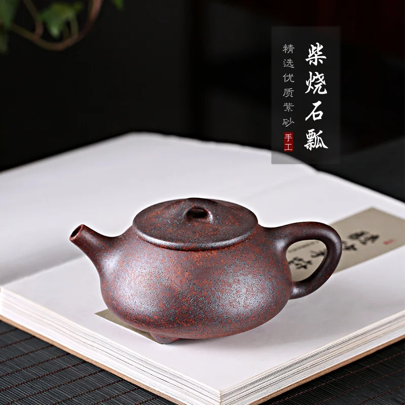Yixing New Purple Sand Huyuan Mine Purple Mud Wood Burning Pure Handmade Hushi Lao Teaware Gift Box One Substitute
Yixing New Purple Sand Huyuan Mine Purple Mud Wood Burning Pure Handmade Hushi Lao Teaware Gift Box One Substitute