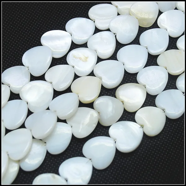 26pcs nature mother of pearl shell beads heart shape size 15mm round surface for bracelets making accessories
26pcs nature mother of pearl shell beads heart shape size 15mm round surface for bracelets making accessories