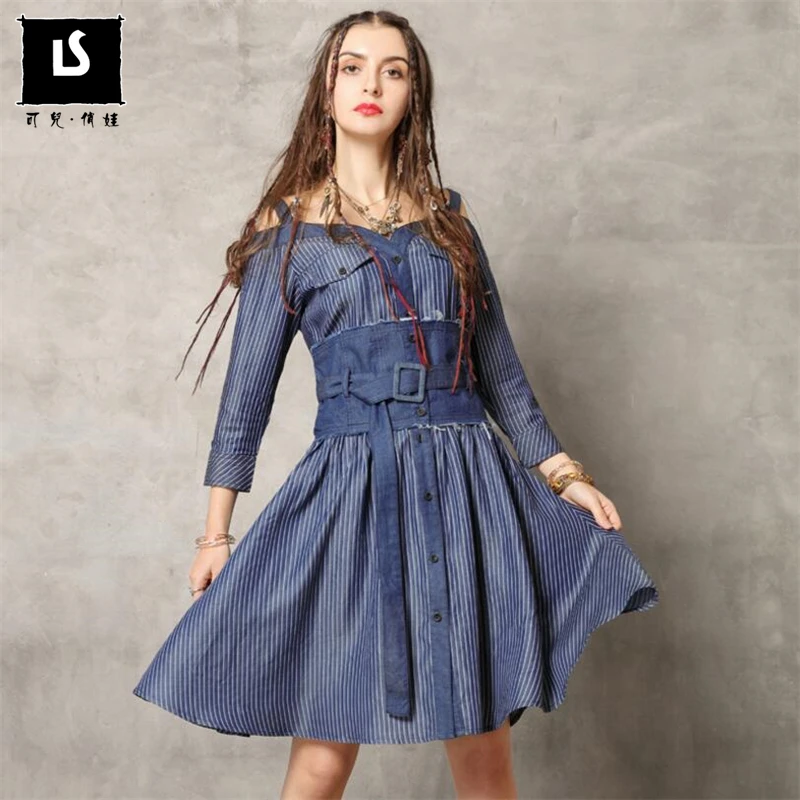 2020 Spring autumn new striped denim girdle fake two-piece Dress Female Sexy Slash neck dress elegant Vintage dresses for women
2020 Spring autumn new striped denim girdle fake two-piece Dress Female Sexy Slash neck dress elegant Vintage dresses for women