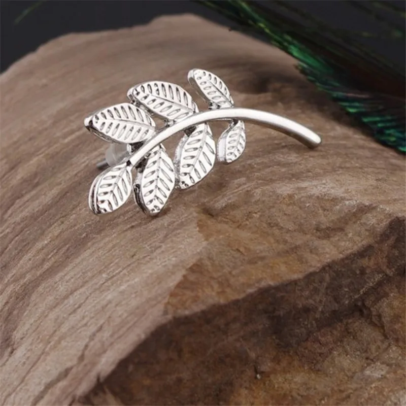 JUCHAO Vintage Jewelry Exquisite Gold Color Leaf Earrings Modern Beautiful Stud Earrings for Women Wedding Gift Fashion
JUCHAO Vintage Jewelry Exquisite Gold Color Leaf Earrings Modern Beautiful Stud Earrings for Women Wedding Gift Fashion