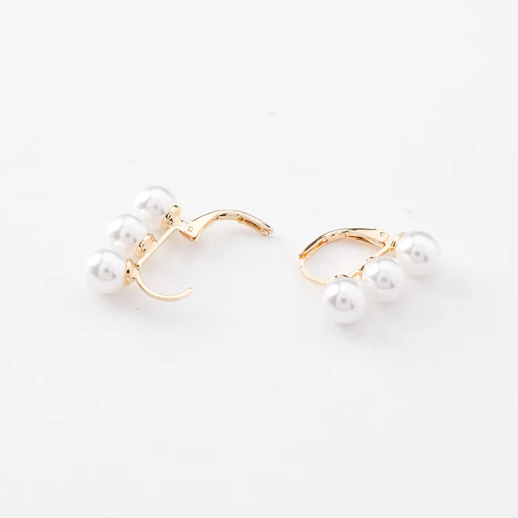 MENGJIQIAO 2018 New French Style Simpe Simulated Pearl Beads Ear Cuff Earrings For Women Bijoux Fashion Jewelry Elegant Brincos
MENGJIQIAO 2018 New French Style Simpe Simulated Pearl Beads Ear Cuff Earrings For Women Bijoux Fashion Jewelry Elegant Brincos