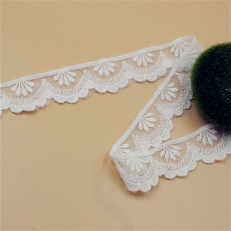 Lace Trim 20 yard Ivory Gauze Mesh Tulle Cotton Embroidered Lace Fabric Ribbon Tapes 3cm 1.18in wide QL4K128
Lace Trim 20 yard Ivory Gauze Mesh Tulle Cotton Embroidered Lace Fabric Ribbon Tapes 3cm 1.18in wide QL4K128