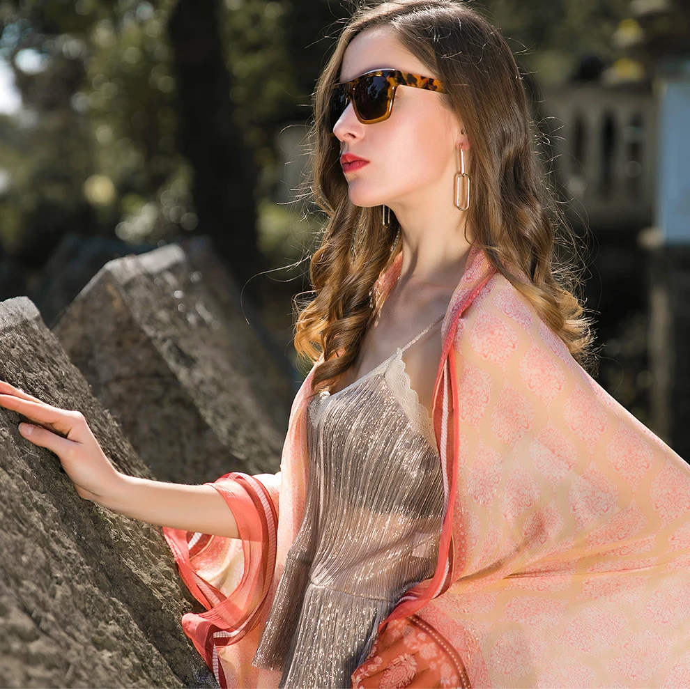 Silk Head Scarves Muslim Women Hijab Jersey Scarf Bubble Shawls Beach Plain Stoles Female Bandana Poncho Foulard Face Shield
Silk Head Scarves Muslim Women Hijab Jersey Scarf Bubble Shawls Beach Plain Stoles Female Bandana Poncho Foulard Face Shield