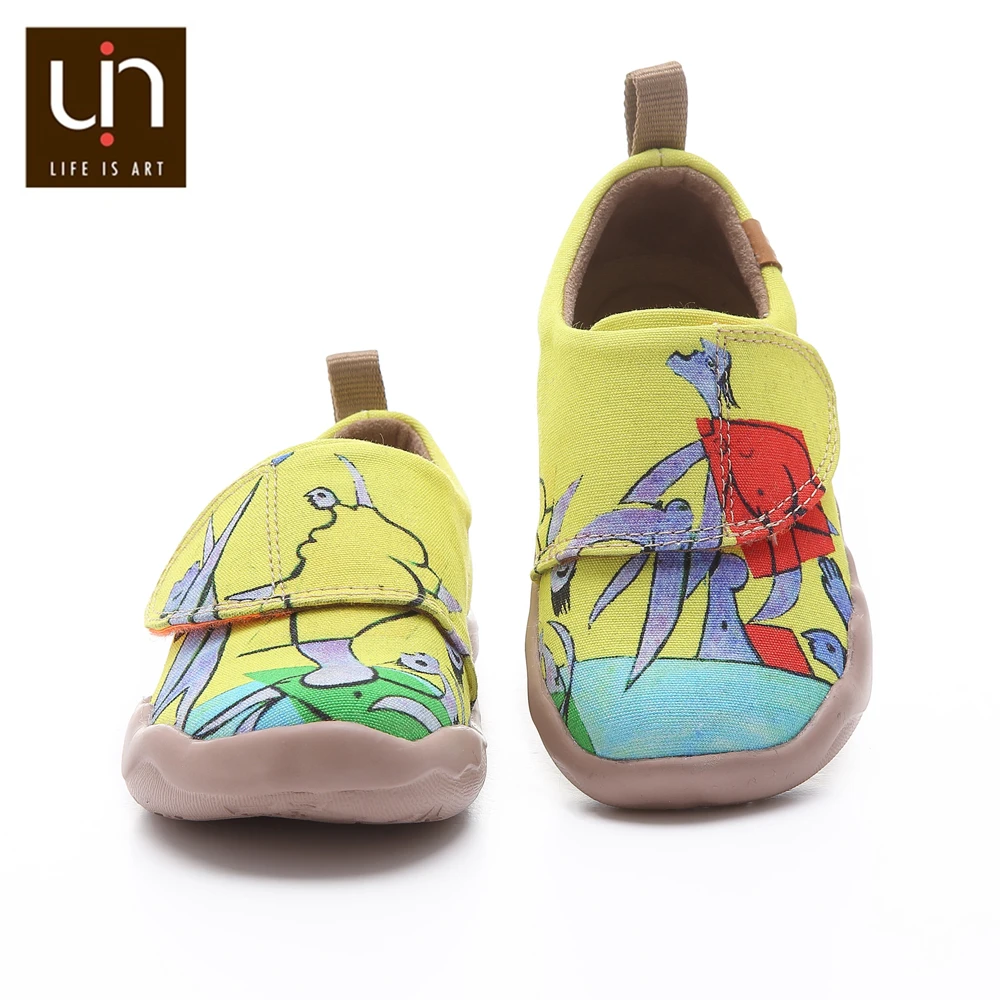 UIN Beach Game Design Painted Casual Shoes for Little Kids Hook & Loop Soft Canvas Flats Boys/Girls Outdoor Toddler Shoes
UIN Beach Game Design Painted Casual Shoes for Little Kids Hook & Loop Soft Canvas Flats Boys/Girls Outdoor Toddler Shoes