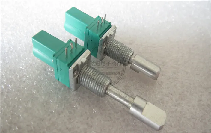 Original new 100% B50K single midpoint push pull potentiometer handle length 30MM shrink handle length 22MM (SWITCH)
Original new 100% B50K single midpoint push pull potentiometer handle length 30MM shrink handle length 22MM (SWITCH)