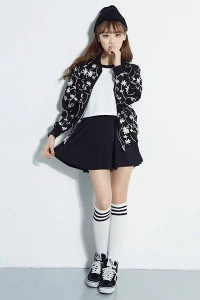 Biamoxer New Japanese Striped Socks Female Women Knee-High Socks JK Style Sock Lovely Girl's Short Socks
Biamoxer New Japanese Striped Socks Female Women Knee-High Socks JK Style Sock Lovely Girl's Short Socks