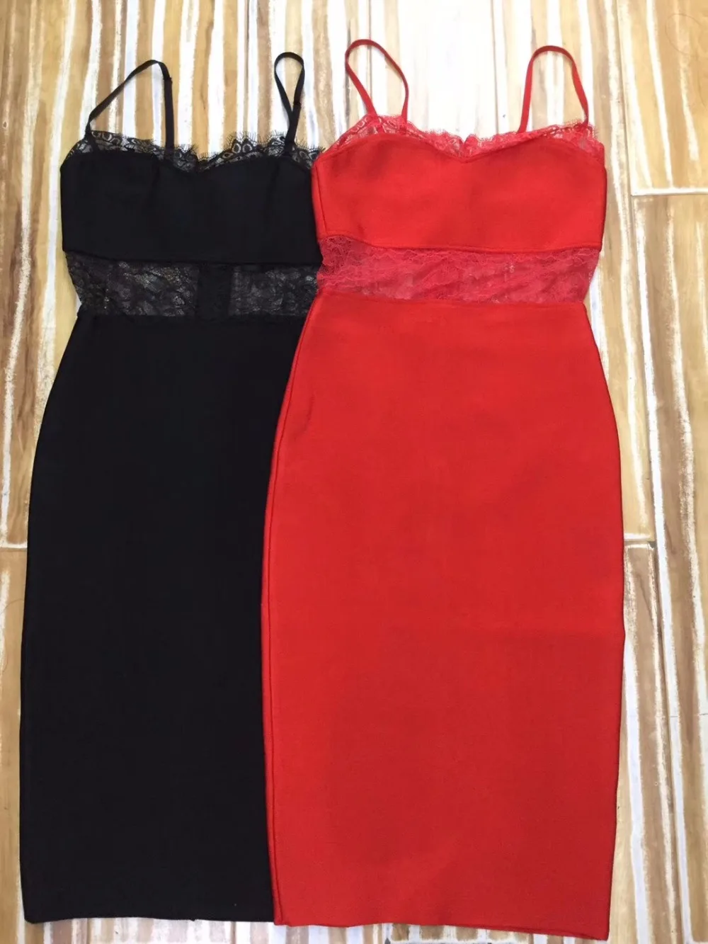 Women black Red Lace dress 2019 New fashion V-Neck Spaghetti Strap Bodycon Celebrity evening Party vestidos Bandage dresses
Women black Red Lace dress 2019 New fashion V-Neck Spaghetti Strap Bodycon Celebrity evening Party vestidos Bandage dresses