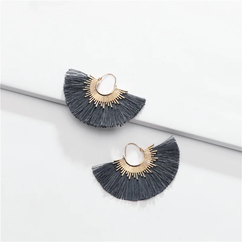 New Arrival Fall Winter Women Jewelry Accessories Tassel Earring Spike Statement Earrings Female
New Arrival Fall Winter Women Jewelry Accessories Tassel Earring Spike Statement Earrings Female