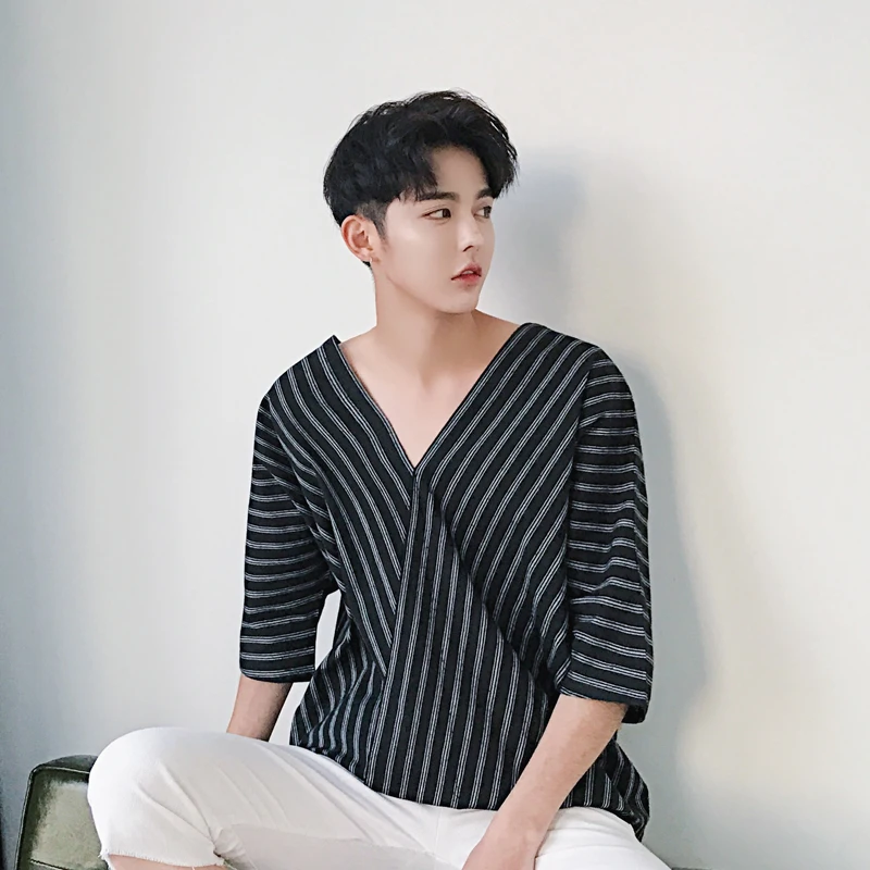 Summer men striped shirt hair stylist front and back deep V collar shirt.. S-2XL
Summer men striped shirt hair stylist front and back deep V collar shirt.. S-2XL