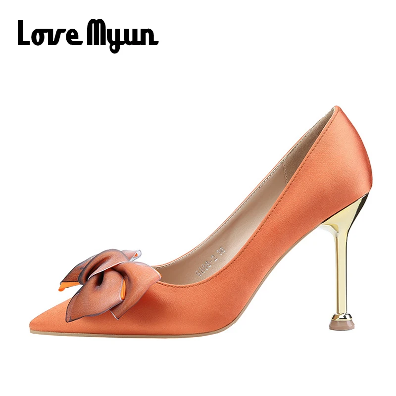 Brand new women fashion Pointed Toe high heels bow-knot Pumps Nightclub Wedding Party OL Thin Heels Wedding Shoes 9.5cm B11-60
Brand new women fashion Pointed Toe high heels bow-knot Pumps Nightclub Wedding Party OL Thin Heels Wedding Shoes 9.5cm B11-60