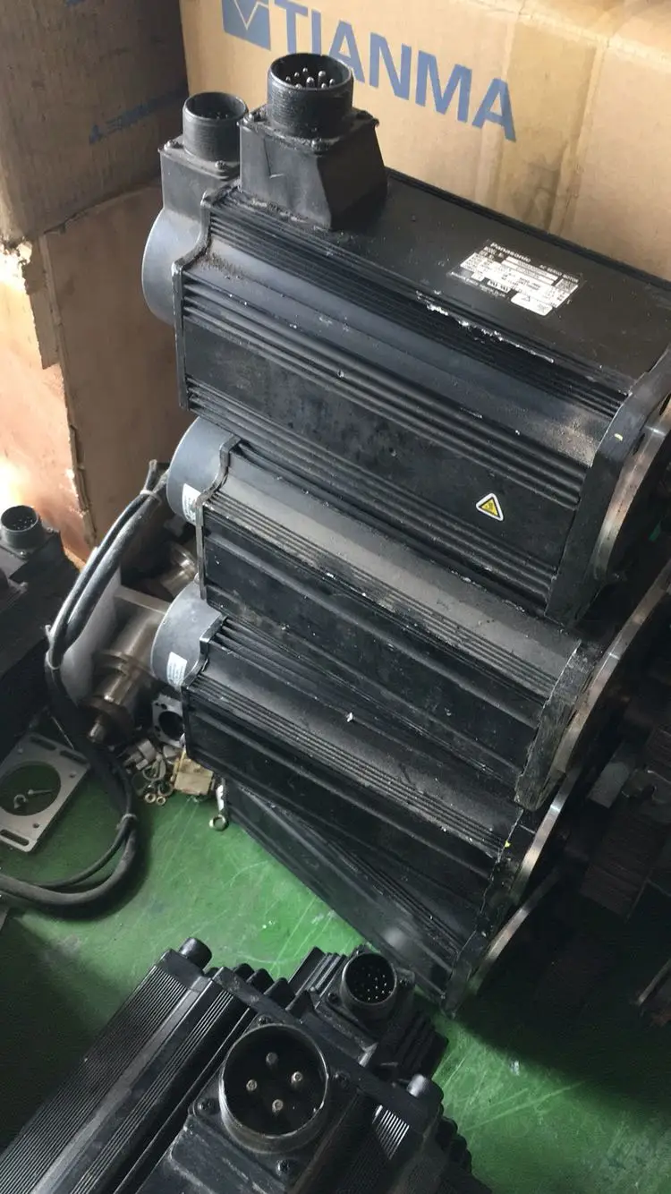 Servo drive MDMA302P1H , Used one , 90% appearance new , 3 months warranty , fastly shipping
Servo drive MDMA302P1H , Used one , 90% appearance new , 3 months warranty , fastly shipping
