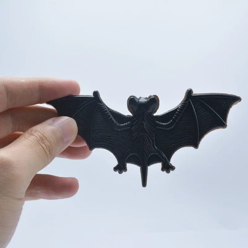10pcs Halloween gift supplies the whole person Tricky Funny spoof toys soft imitation fake bat bat
10pcs Halloween gift supplies the whole person Tricky Funny spoof toys soft imitation fake bat bat