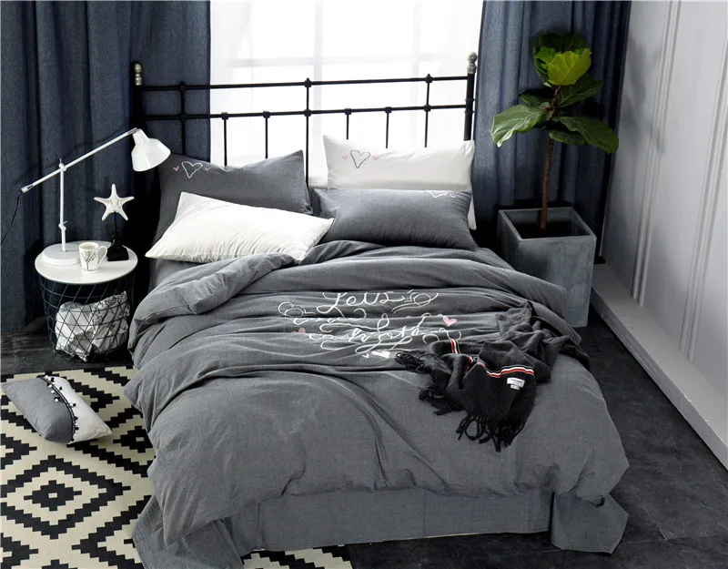 4Pcs 100%Cotton Soft Bed sheet set White Grey Queen King size Girls Bedding Sets Embroidery Duvet cover Bed sheet set Pillowcase
4Pcs 100%Cotton Soft Bed sheet set White Grey Queen King size Girls Bedding Sets Embroidery Duvet cover Bed sheet set Pillowcase
