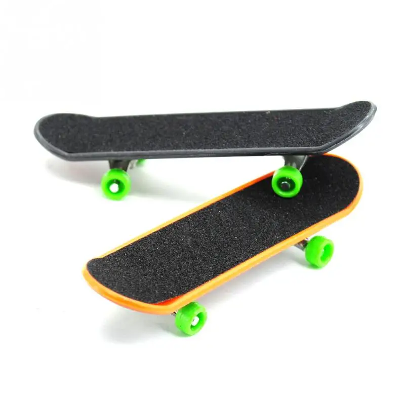 2pcs High Quality Cute Party Favor Kids children Mini Finger Board Fingerboard Alloy Skate Boarding Toys Gift
2pcs High Quality Cute Party Favor Kids children Mini Finger Board Fingerboard Alloy Skate Boarding Toys Gift