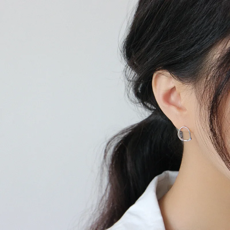 Real 925 sterling silver irregular circle stud earrings for women oorbellen, simple gold color statement earings femme jewelry
Real 925 sterling silver irregular circle stud earrings for women oorbellen, simple gold color statement earings femme jewelry