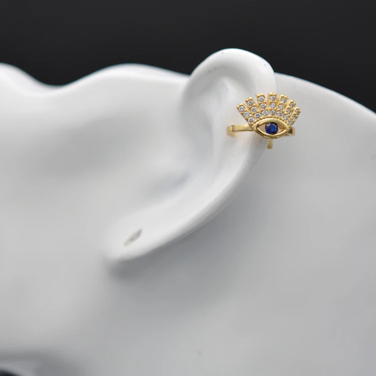 The eyes of the gold devil European and American fashion accessories 
The eyes of the gold devil European and American fashion accessories