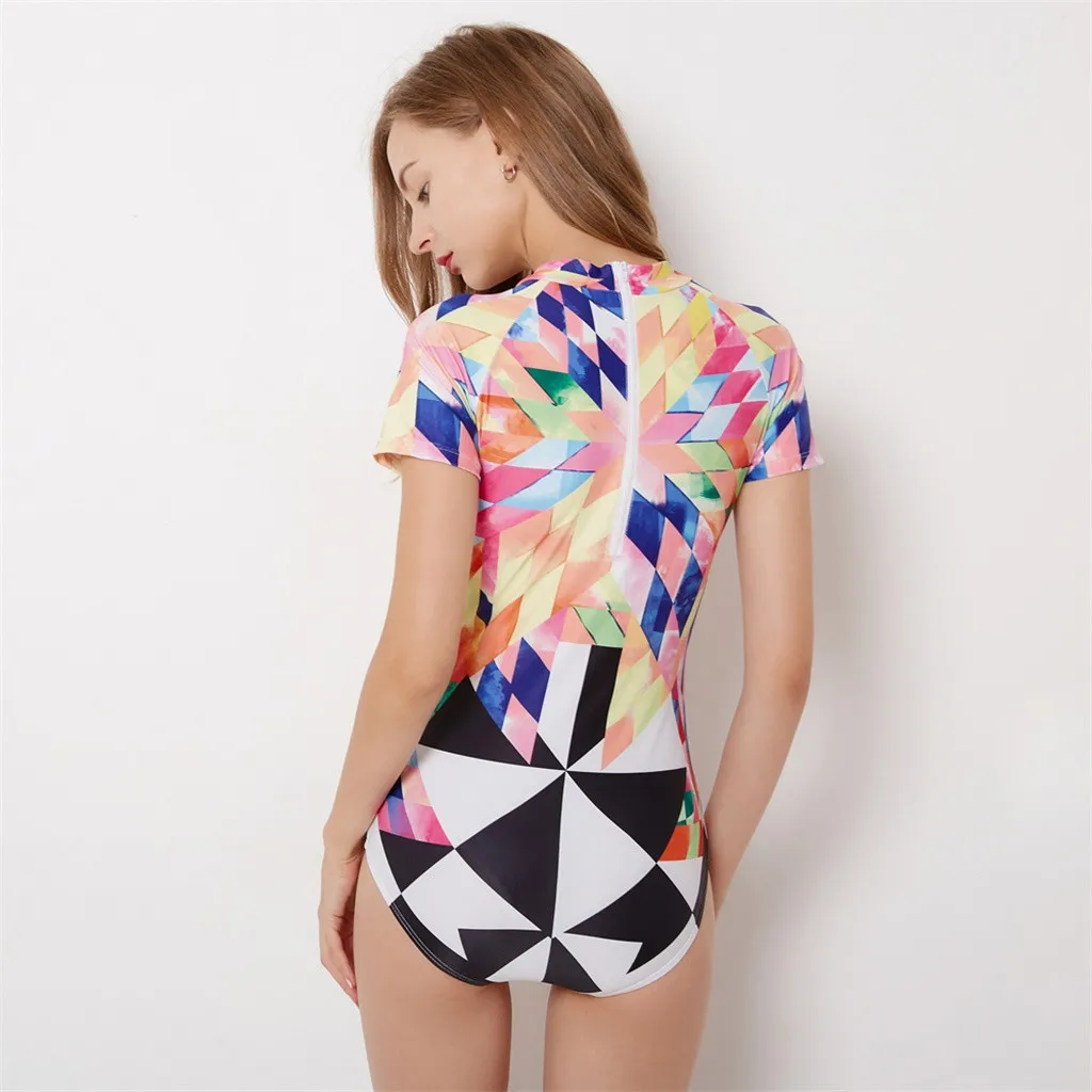 2019 Diving One Piece Swimsuit Short Sleeve Quick Dry Women skinny geometric printed Surfing Swimming Suit
2019 Diving One Piece Swimsuit Short Sleeve Quick Dry Women skinny geometric printed Surfing Swimming Suit