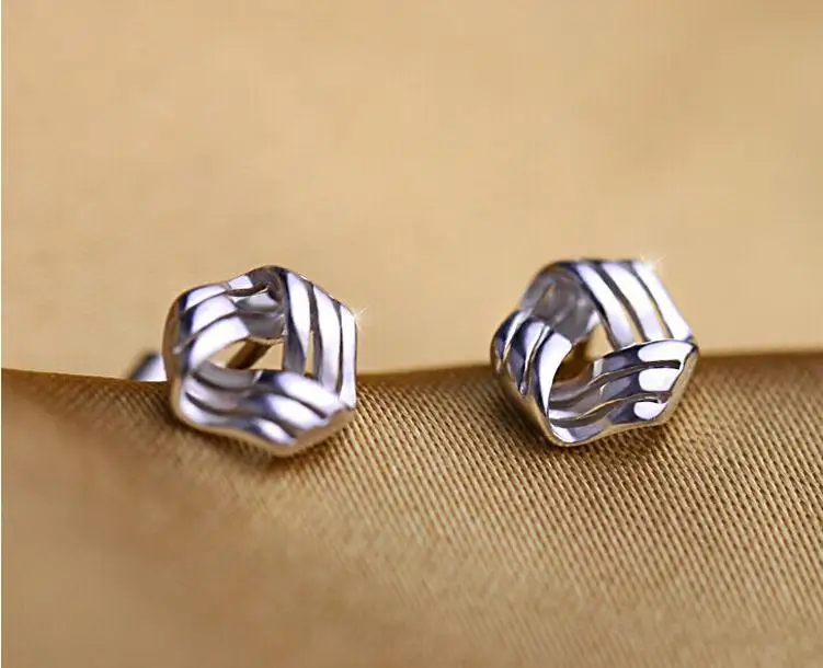 100% 925 sterling silver fashion female gift ladies`stud earrings jewelry Anti allergy women birthday gift drop shipping
100% 925 sterling silver fashion female gift ladies`stud earrings jewelry Anti allergy women birthday gift drop shipping
