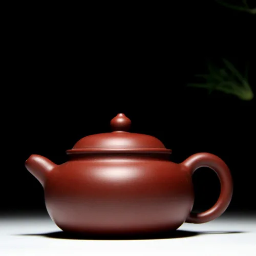 Yixing настоящий фиолетовый песок ручной работы чайник Zhu mud dahongpao mud Bianying Zisha емкость чайник 220cc
Yixing настоящий фиолетовый песок ручной работы чайник Zhu mud dahongpao mud Bianying Zisha емкость чайник 220cc
