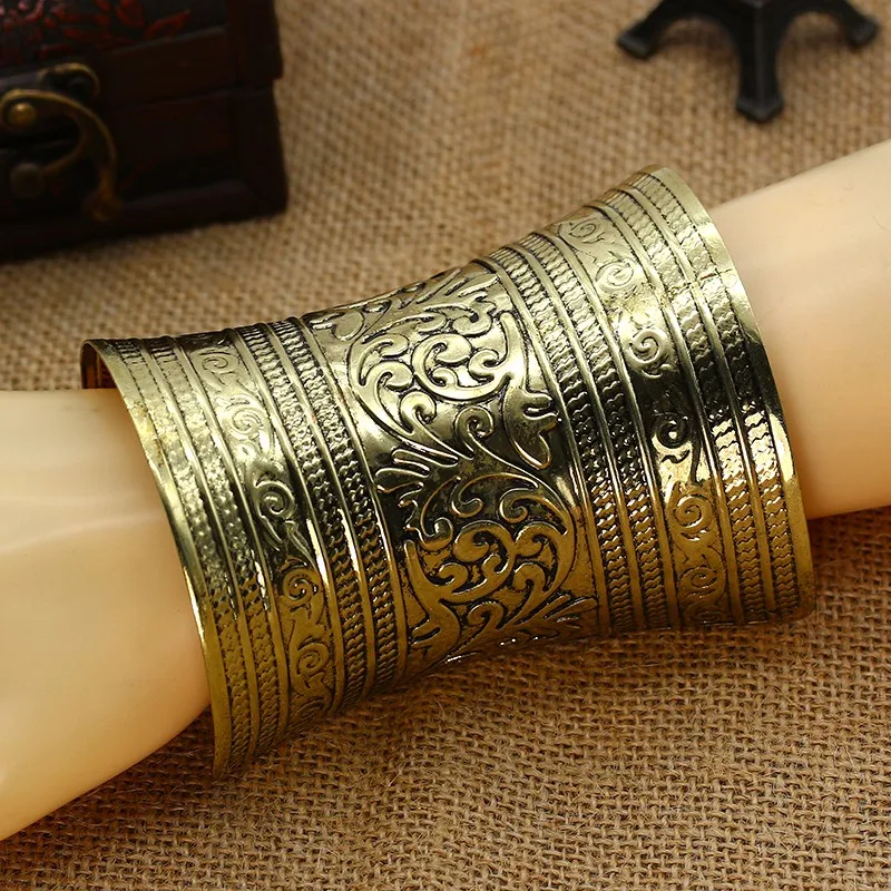 Ethnic Metal Carved Flower Opened Bangle Bohemian Vintage Bracelet&Bangles Women Cuff Party Jewelry Lots 6Pcs
Ethnic Metal Carved Flower Opened Bangle Bohemian Vintage Bracelet&Bangles Women Cuff Party Jewelry Lots 6Pcs