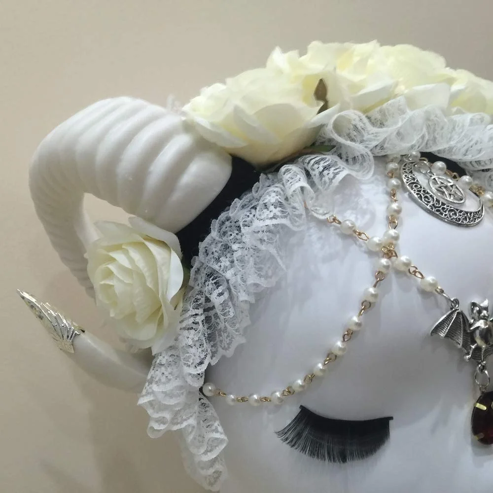 Steampunk Horns Headdress Gothic Headand Halloween Horns Cosplay Horns Headpiece White Horns Headpiece
Steampunk Horns Headdress Gothic Headand Halloween Horns Cosplay Horns Headpiece White Horns Headpiece