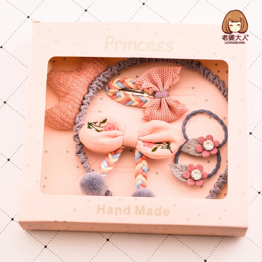 Fashion 1set Knitting yarn New Year gift hair banding gift box hair accessories crown pastoral style hairpin Free Shipping
Fashion 1set Knitting yarn New Year gift hair banding gift box hair accessories crown pastoral style hairpin Free Shipping