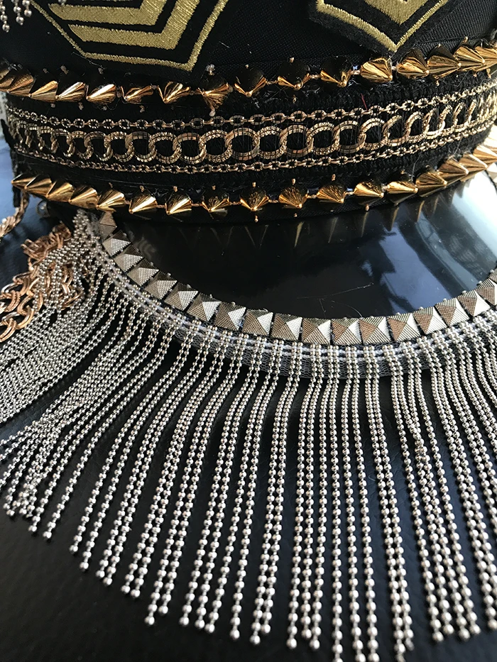 Handsome punk golden rivets metal fringe decoration hat uniform party bar DJ performance singer cap women
Handsome punk golden rivets metal fringe decoration hat uniform party bar DJ performance singer cap women