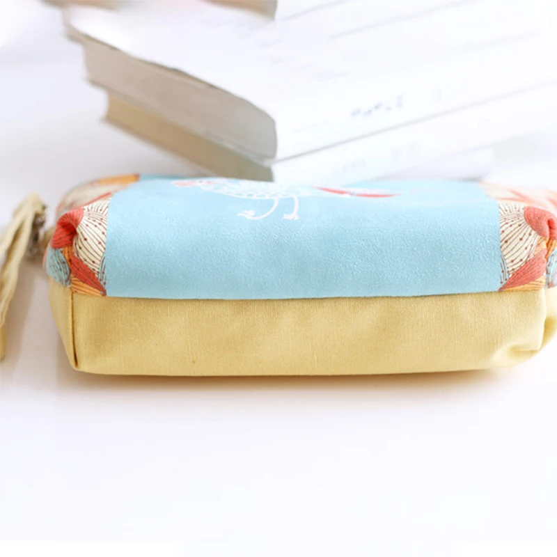 Sweet Printing Clutch Canvas Cosmetic Bag Literary Cartoon Portable Storage HandBag Girl Women Coin Purse Toiletries Organizer
Sweet Printing Clutch Canvas Cosmetic Bag Literary Cartoon Portable Storage HandBag Girl Women Coin Purse Toiletries Organizer
