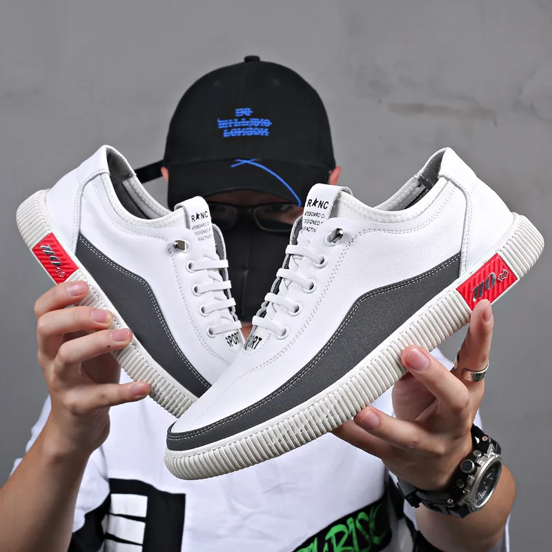 2019 Spring and Summer New Men's Little White Shoes Korean Edition Fashion Leather Leisure Shoes
2019 Spring and Summer New Men's Little White Shoes Korean Edition Fashion Leather Leisure Shoes