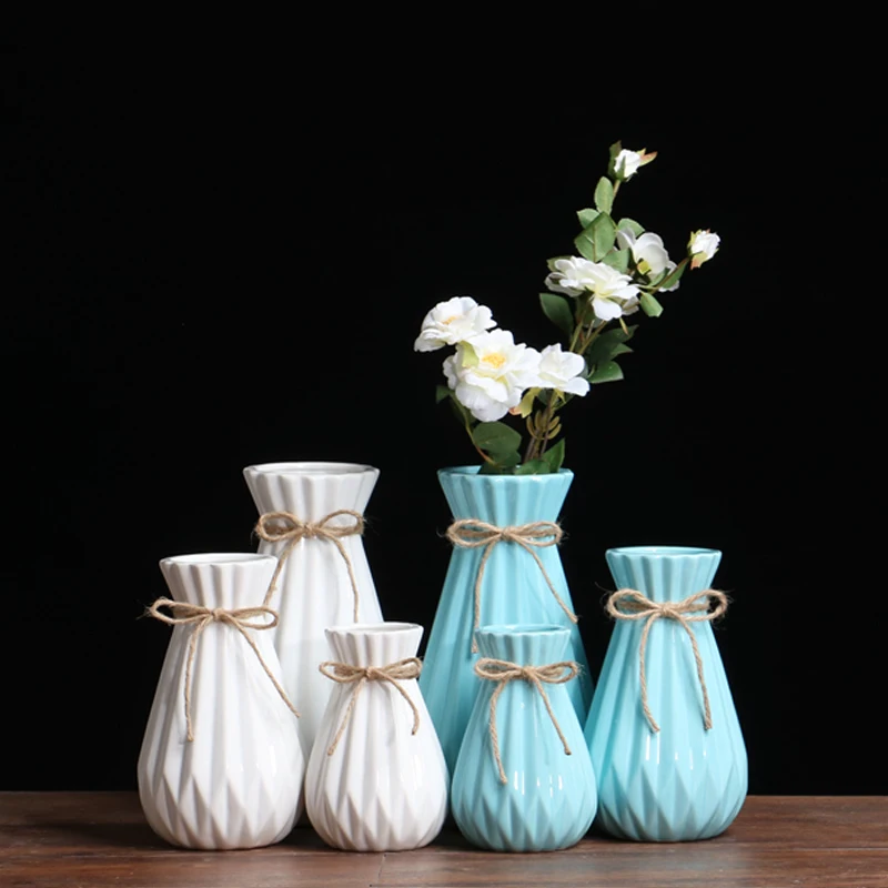Ceramic flower vase home decoration Office Desktop Table Decoration Wedding Ornament creative Nordic stripe vase Decoration
Ceramic flower vase home decoration Office Desktop Table Decoration Wedding Ornament creative Nordic stripe vase Decoration