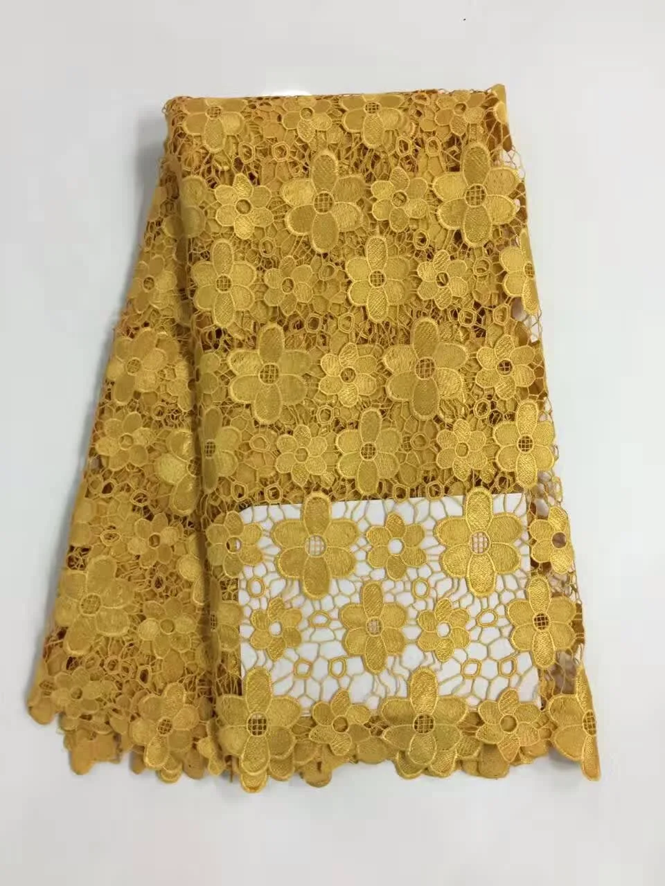 Wholesale Gold Color Embroidered Tulle French Net Lace 2019 3D Flower Fabric african swiss voile lace high quality new arrival
Wholesale Gold Color Embroidered Tulle French Net Lace 2019 3D Flower Fabric african swiss voile lace high quality new arrival