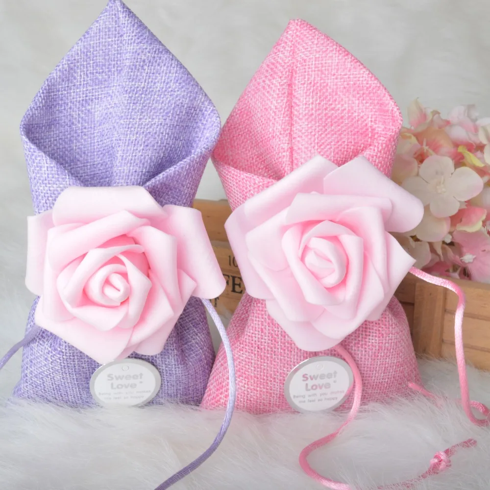 20pcsFree shipping Rose candy bag Creative wedding cloth candy box Wedding gifts for guests Gift box girl Favor boxes baby girls
20pcsFree shipping Rose candy bag Creative wedding cloth candy box Wedding gifts for guests Gift box girl Favor boxes baby girls