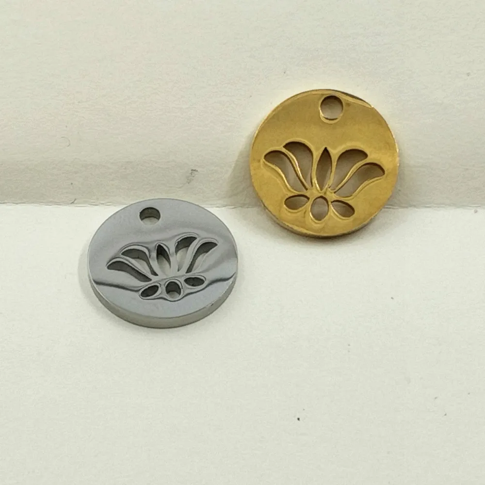 20PCS Charm Dangle Jewelry Lotus Smooth Charms Stainless Steel DIY Charms Accessories Necklace Jewelry
20PCS Charm Dangle Jewelry Lotus Smooth Charms Stainless Steel DIY Charms Accessories Necklace Jewelry