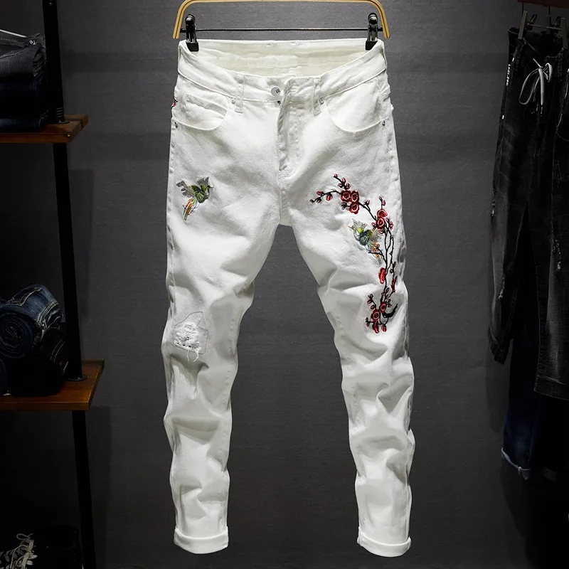 Men's Jeans High Quality Embroidery Fashion Jeans Men's Cotton High Stretch Hole Chiffon Style Jeans Size 28-38
Men's Jeans High Quality Embroidery Fashion Jeans Men's Cotton High Stretch Hole Chiffon Style Jeans Size 28-38