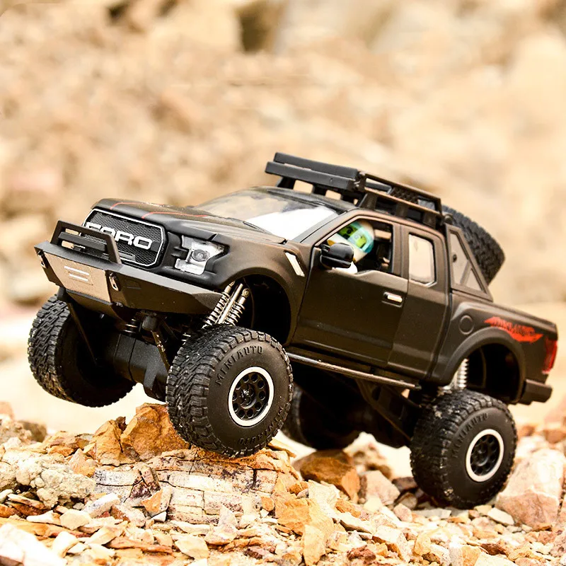 Hot sale 1:32 Ford F150 pickup truck alloy model,simulation children's sound and light back to off-road model,free shipping
Hot sale 1:32 Ford F150 pickup truck alloy model,simulation children's sound and light back to off-road model,free shipping