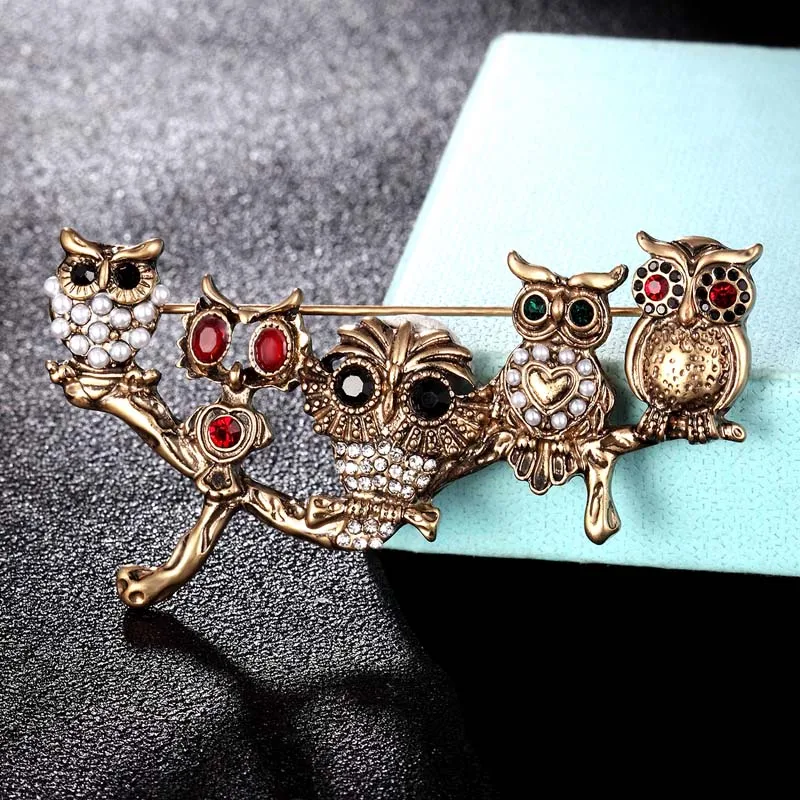 Zlxgirl fashion men's brooches jewelry carton couple gifts cute five owl animal scarf pins vintage brooches jewelry hats bijoux
Zlxgirl fashion men's brooches jewelry carton couple gifts cute five owl animal scarf pins vintage brooches jewelry hats bijoux