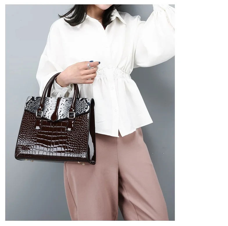 Fashion Large-Capacity Handbag for woman Retro solid Student Messenger Bag casual vintage leather bags for women Cowhide C946
Fashion Large-Capacity Handbag for woman Retro solid Student Messenger Bag casual vintage leather bags for women Cowhide C946
