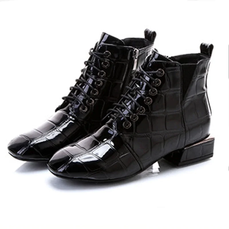 Fashion women's ankle boots 2018 New classic Punk platform Women boots autumn winter snow boots ladies Motorcycle western boots
Fashion women's ankle boots 2018 New classic Punk platform Women boots autumn winter snow boots ladies Motorcycle western boots